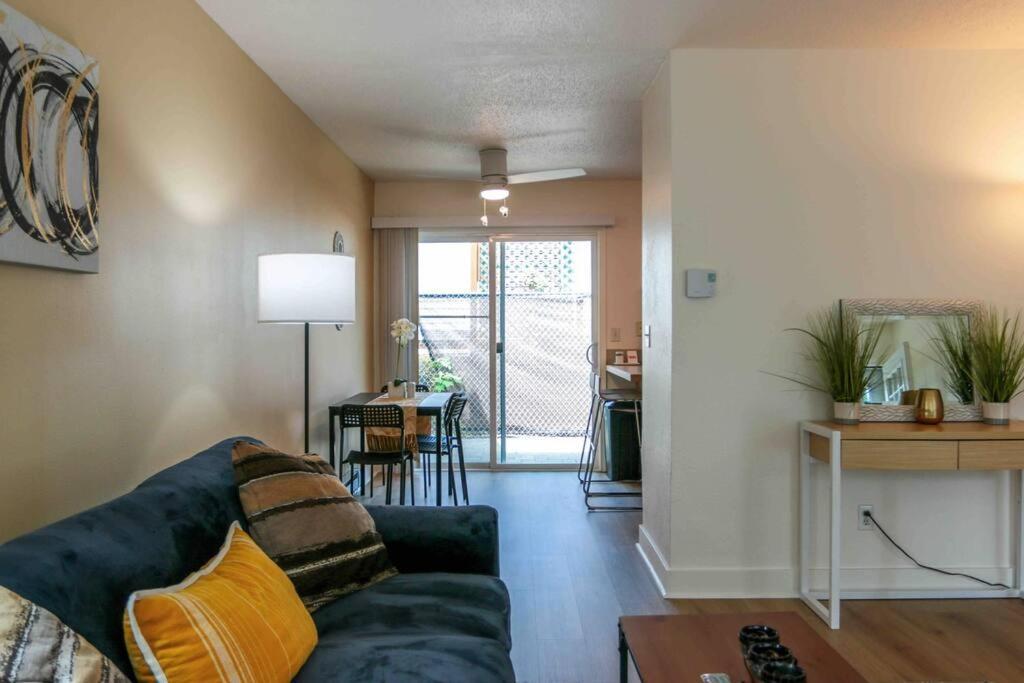 Amazing Entire House + Parking Apartment Portland